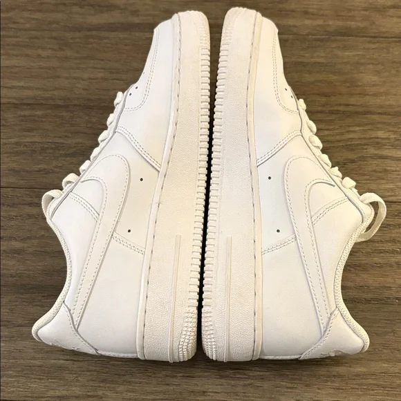 EUC [Nike] Air Force 1 White Athletic Tennis Shoes Sneakers Women’s 8 / Mens 6.5 - Picture 10 of 16